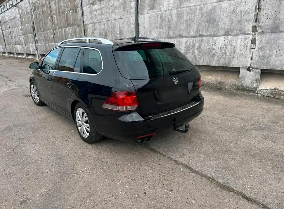 Gebraucht VW Golf VI 122 PS (89 kW) 2011 Schwarz Kleinwagen