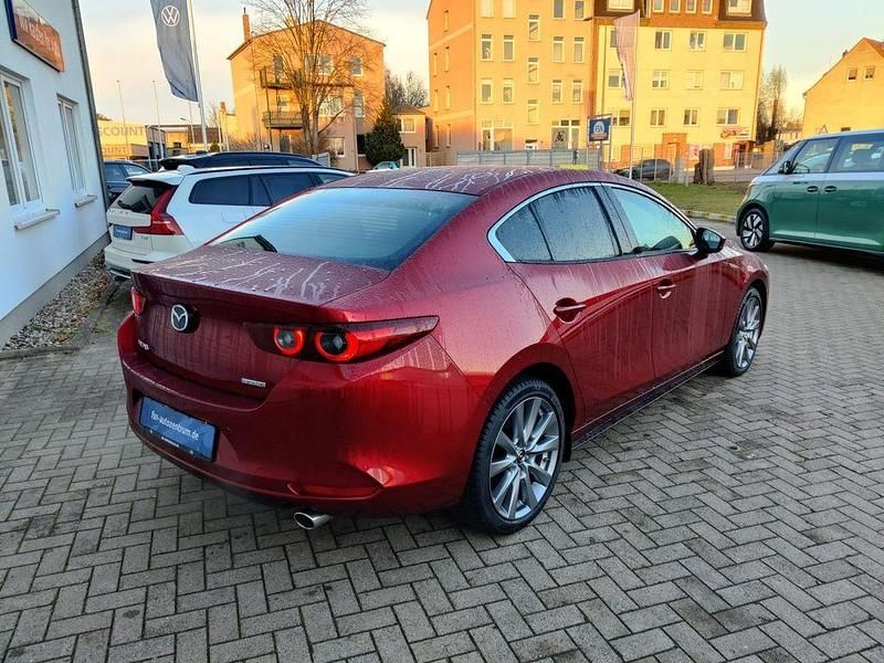 Gebraucht Mazda 3 Exclusive-Line 140 PS (102 kW) 2025 Rot Limousine