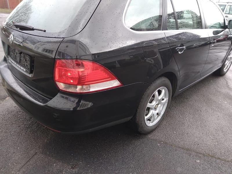 Gebraucht VW Golf VI 105 PS (77 kW) 2008 Schwarz Kleinwagen