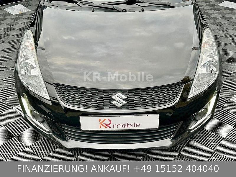 Gebraucht Suzuki Swift Club 94 PS (69 kW) 2015 Schwarz Kleinwagen