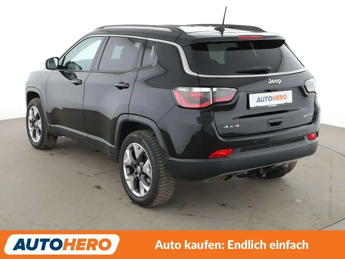 Gebraucht Jeep Compass Limited 170 PS (125 kW) 2020 Schwarz SUV