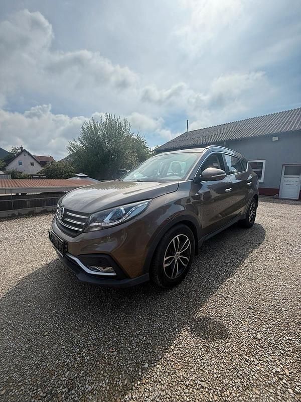 Gebraucht DFSK Glory 580 145 PS (106 kW) 2021 Braun SUV