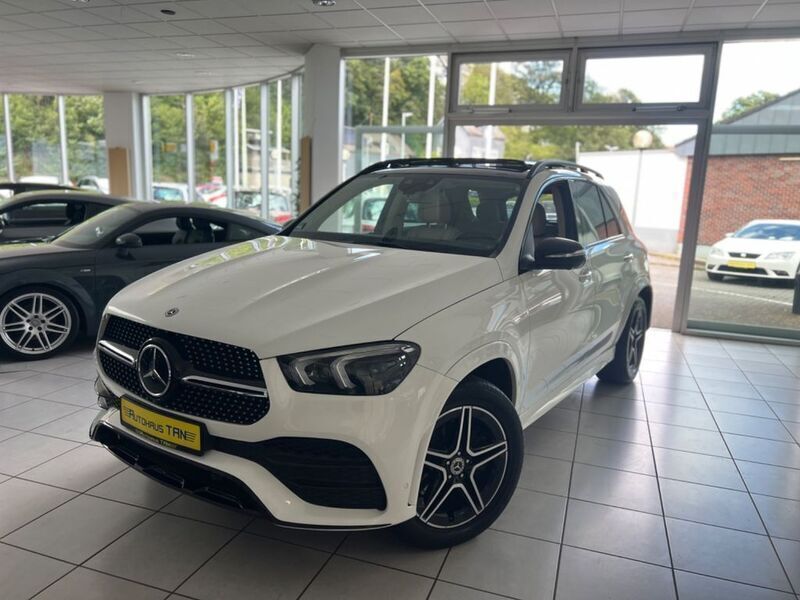 Weiß Gebraucht 2019 Mercedes GLE350 AMG line SUV | 56.940 € (Teuer) - Bild 1/4