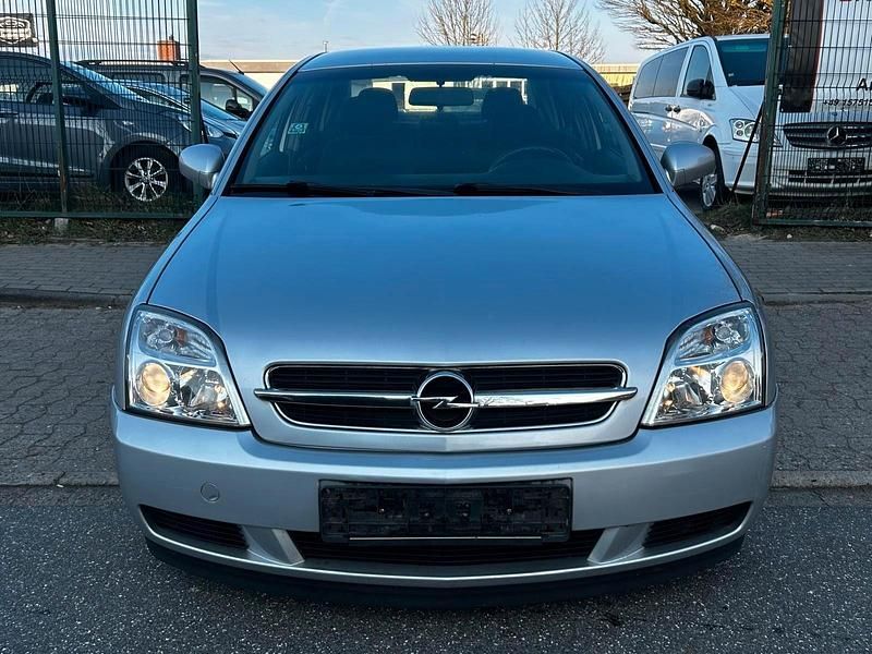 Gebraucht Opel Vectra Elegance 125 PS (91 kW) 2004 Silber Limousine