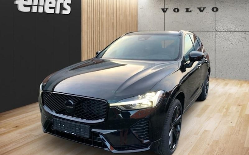 Neu Volvo XC60 Plus 250 PS (183 kW) 2025 Schwarz SUV