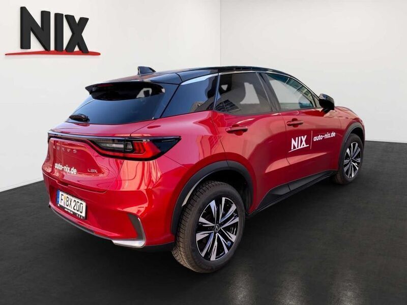 Gebraucht Lexus LBX 136 PS (100 kW) 2024 Rot SUV