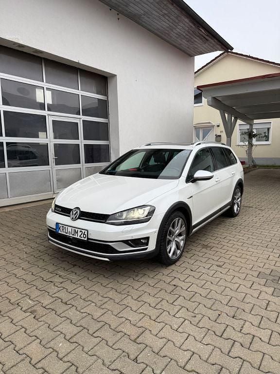 Gebraucht VW Golf Alltrack 184 PS (135 kW) 2015 Weiß Kombi