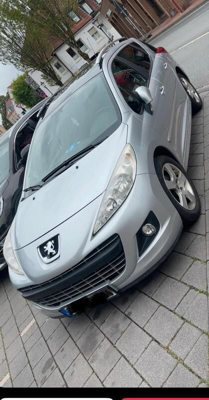 Silber Gebraucht 2011 Peugeot 207 Kombi | 2.000 € (Superpreis) - Bild 1/4