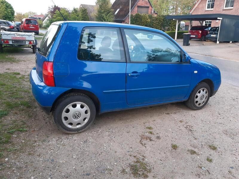 Blau Gebraucht 1999 VW Lupo Kleinwagen | 400 € (Superpreis) - Bild 1/4