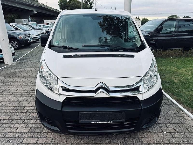 Weiß Gebraucht 2014 Citroën Jumpy Van / Kleinbus | 7.700 € (Fairer Preis) - Bild 1/4