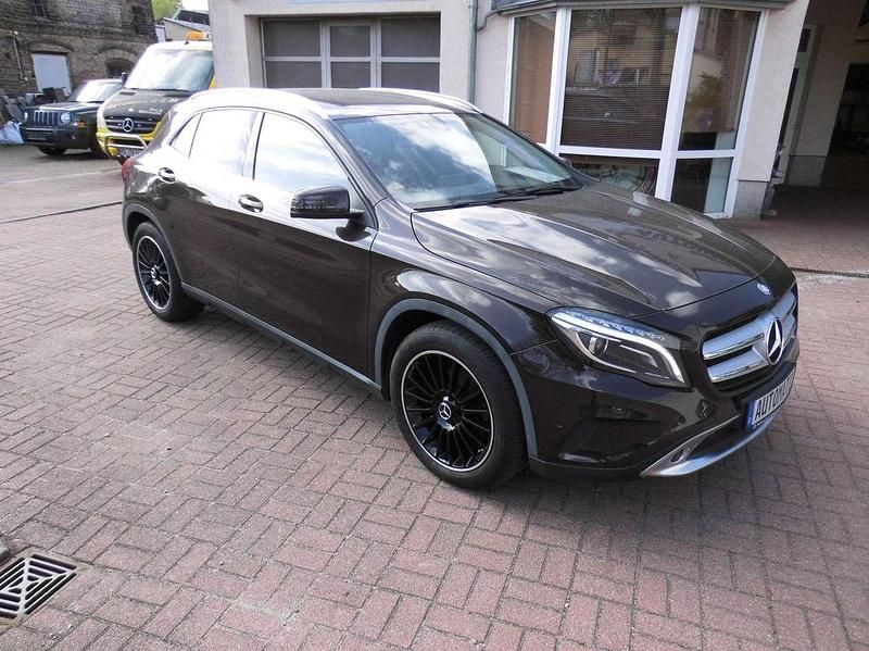Occasion Mercedes GLA220 170 ch (125 kW) 2014 Marron SUV