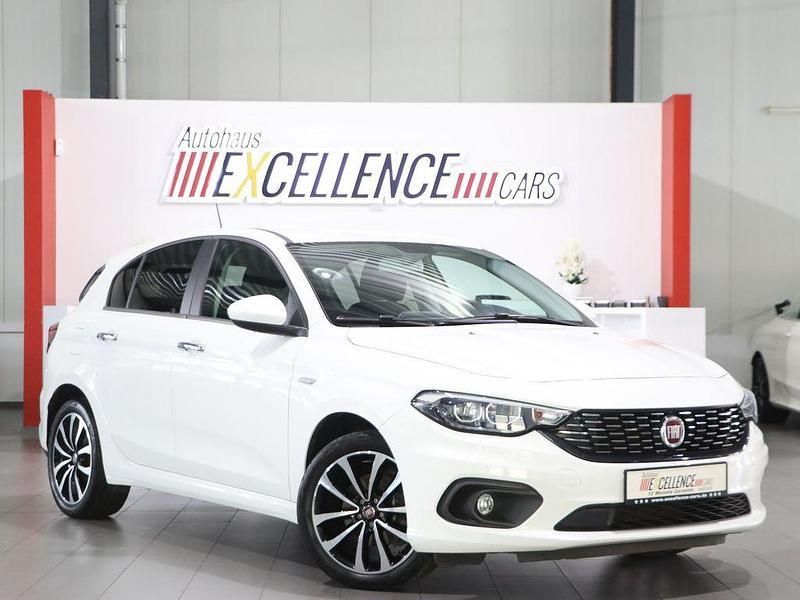Weiß Gebraucht 2020 Fiat Tipo Lounge Limousine | 12.777 € (Fairer Preis) - Bild 1/4