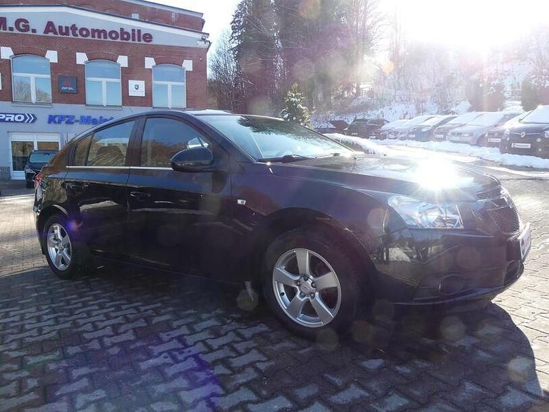 Gebraucht Chevrolet Cruze LT 120 PS (88 kW) 2012 Schwarz Limousine