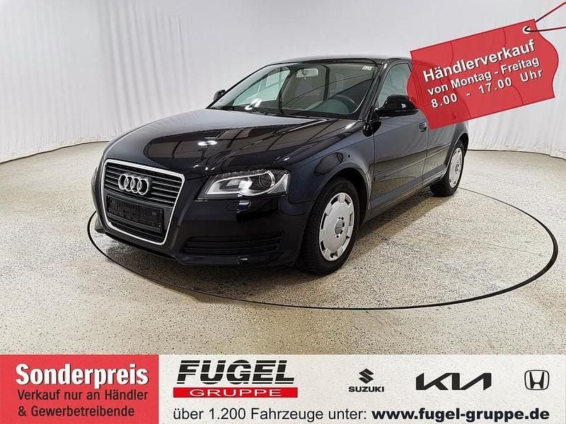 Phantomschwarz perleffekt Gebraucht 2010 Audi A3 Attraction Limousine | 5.499 € (Superpreis) - Bild 1/4