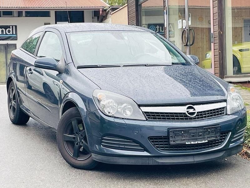 Blau Gebraucht 2008 Opel Astra GTC Edition Coupé | 3.499 € (Fairer Preis) - Bild 1/4