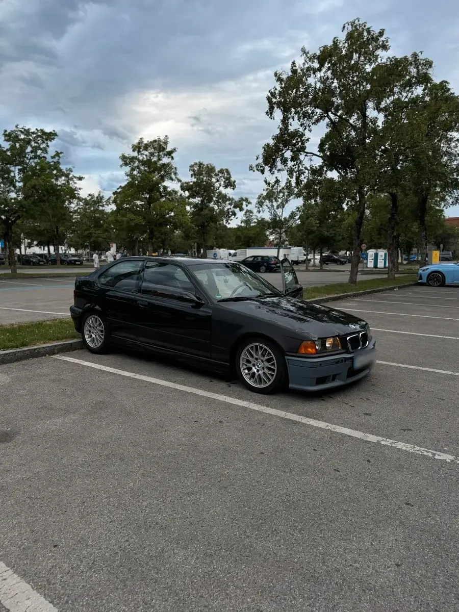 Gebraucht BMW 323 170 PS (125 kW) 1998 Schwarz Coupé