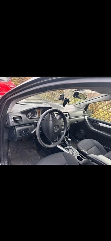 Gebraucht Mercedes B180 109 PS (80 kW) 2007 Schwarz Van / Kleinbus