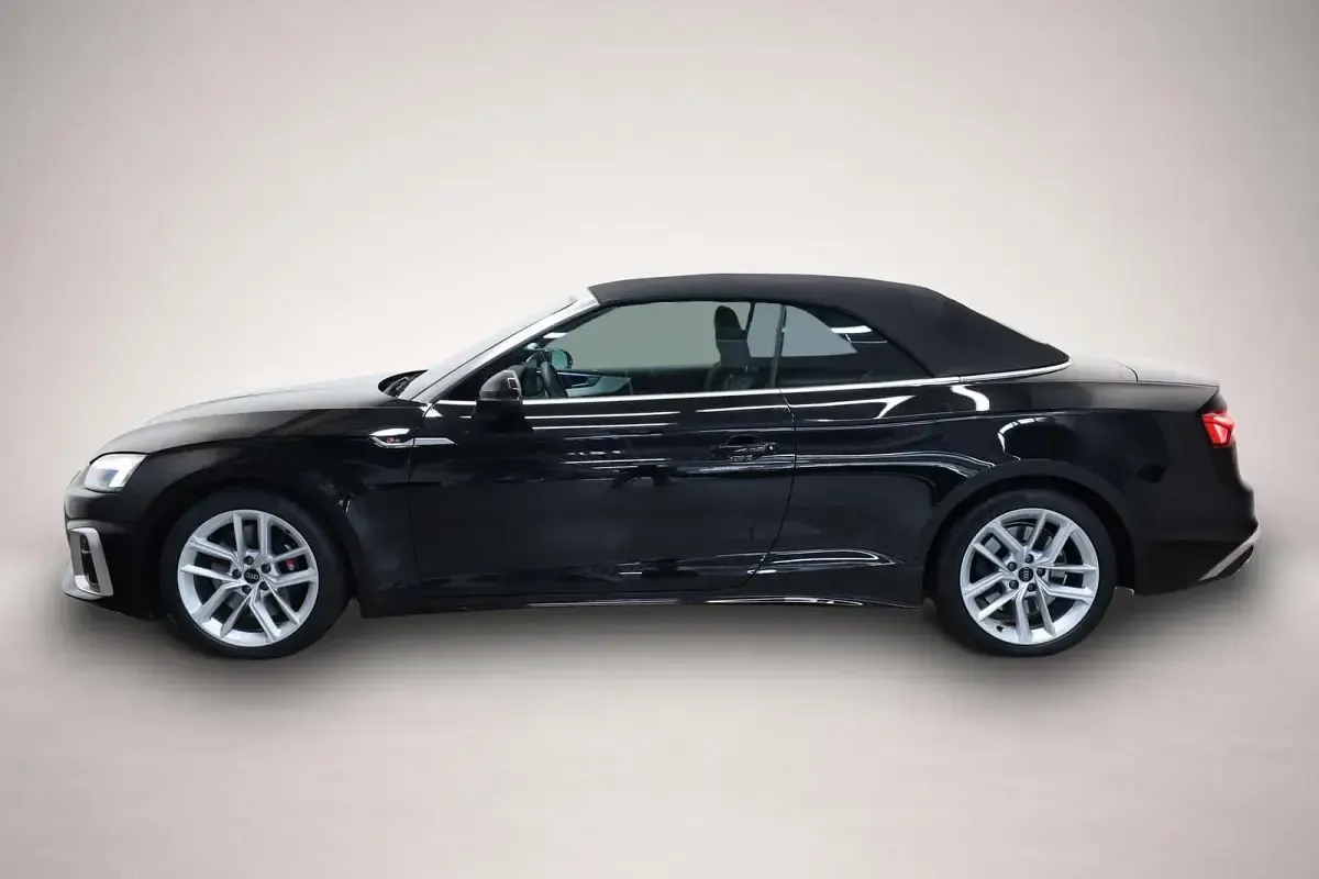 Gebraucht Audi S5 Cabriolet Ambiente 354 PS (260 kW) 2024 Manufacturer Cabrio