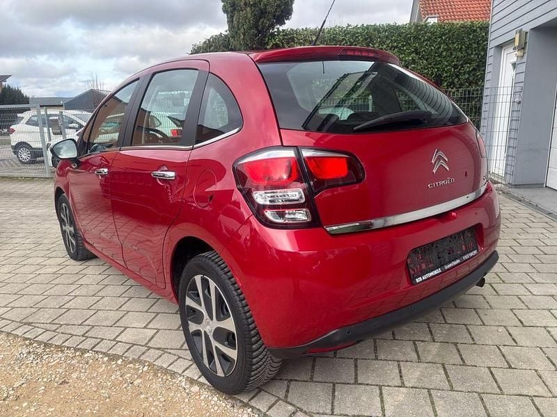 Gebraucht Citroën C3 SELECTION 82 PS (60 kW) 2015 Rot Limousine