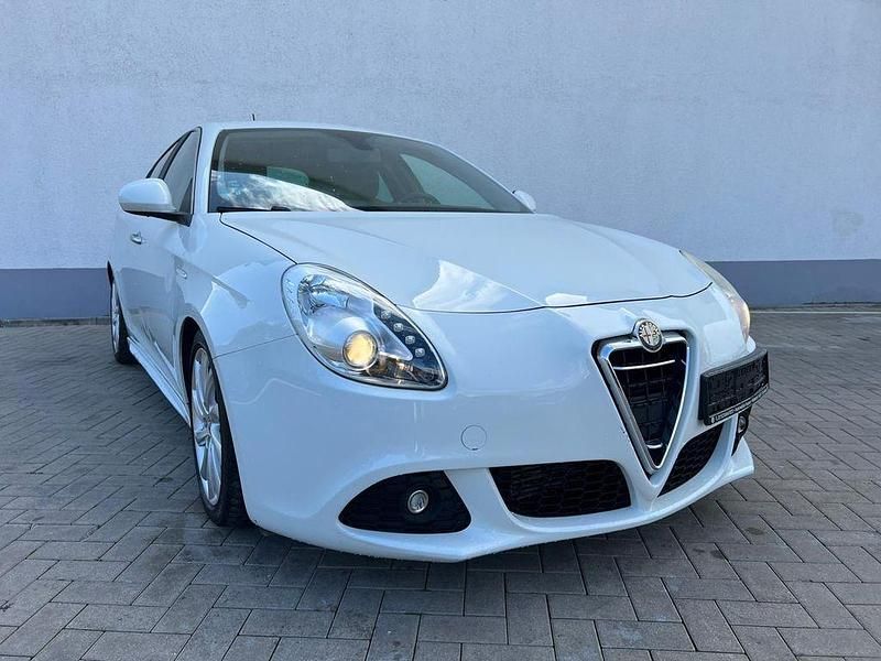 Gebraucht Alfa Romeo Giulietta Turismo 170 PS (125 kW) 2012 Weiß Kleinwagen