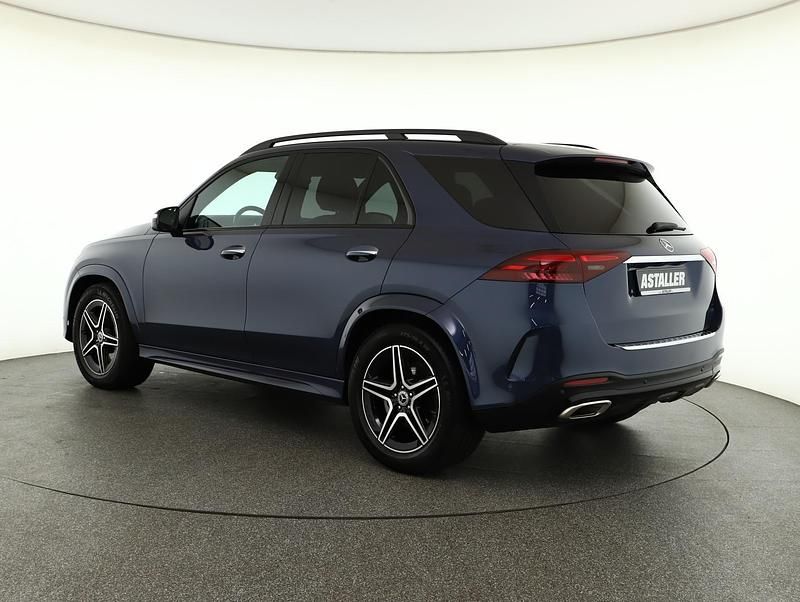 Gebraucht Mercedes GLE580 AMG line 517 PS (380 kW) 2024 Metalliclack sodalithblau