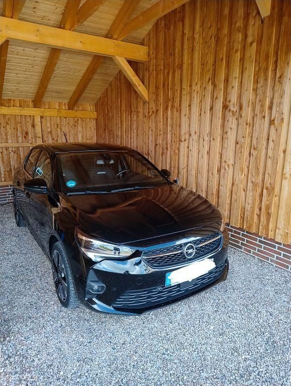 Schwarz Gebraucht 2021 Opel Corsa-e Ultimate Kleinwagen | 14.500 € (Etwas zu teuer) - Bild 1/4