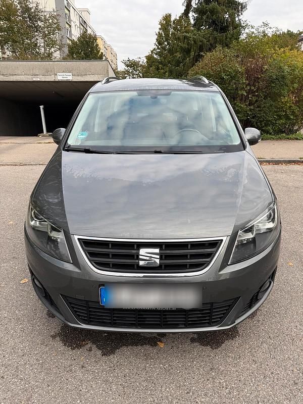 Grau Gebraucht 2016 Seat Alhambra Style Van / Kleinbus | 18.350 € (Guter Preis) - Bild 1/4
