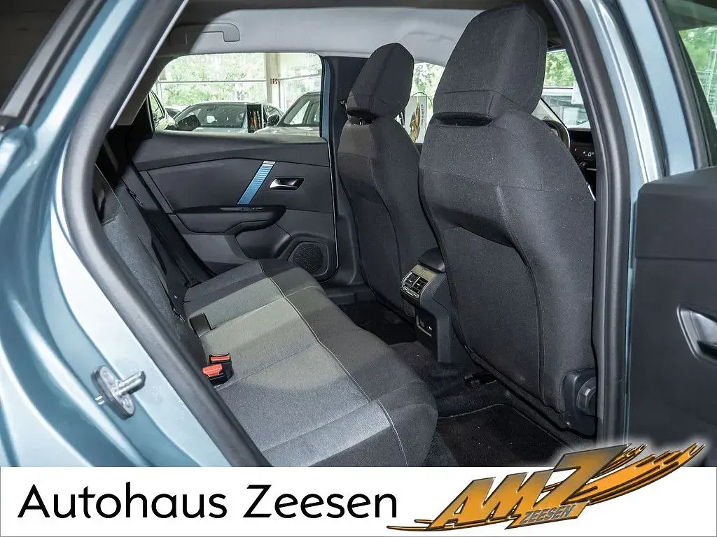 Gebraucht Citroën e-C4 Feel 100 kW (136 PS) 2023 Islandblau (metallic) Limousine