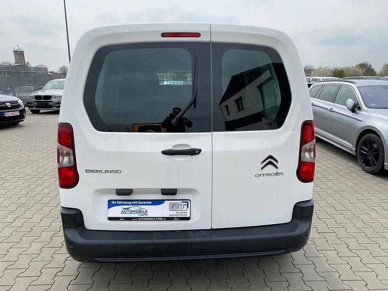 Second-hand Citroën Berlingo 99 CP (72 kW) 2019 Alb Monovolum