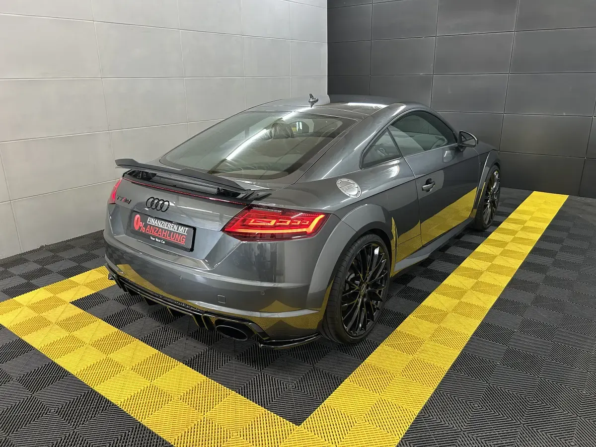 Gebraucht Audi TT RS Advanced 400 PS (294 kW) 2018 Daytonagrau perleffekt Coupé