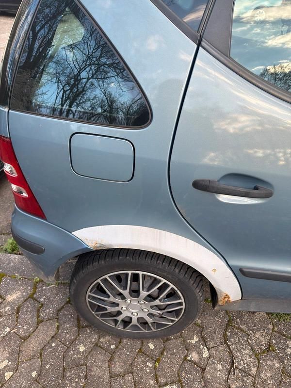 Gebraucht Mercedes A140 82 PS (60 kW) 2004 Blau Kleinwagen