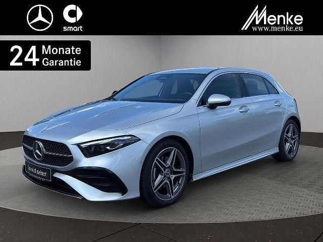 Silber Gebraucht 2023 Mercedes A200 AMG Limousine | 34.980 € (Etwas zu teuer) - Bild 1/4
