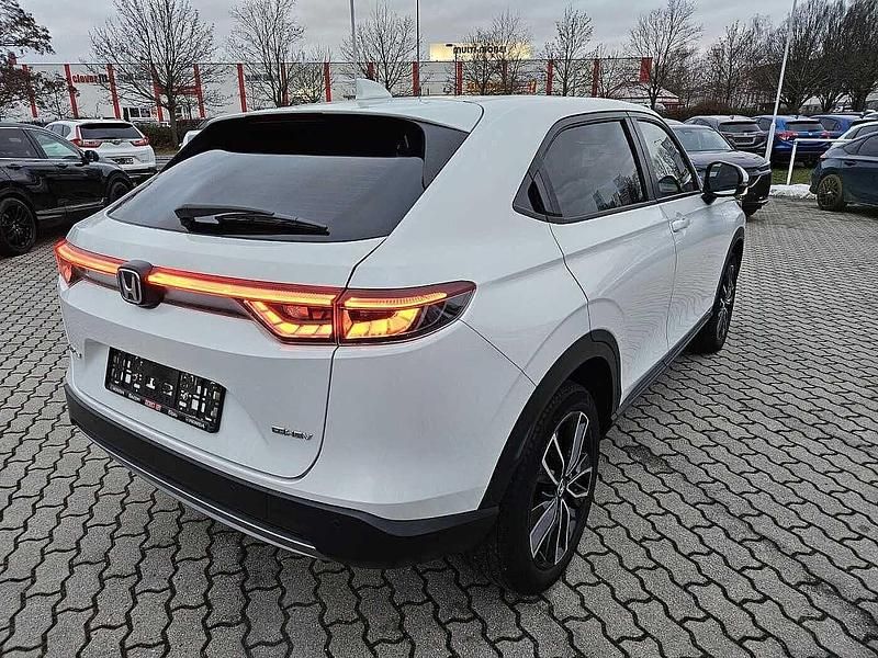 Gebraucht Honda HR-V Elegance 107 PS (78 kW) 2022 Platinum white pearl SUV