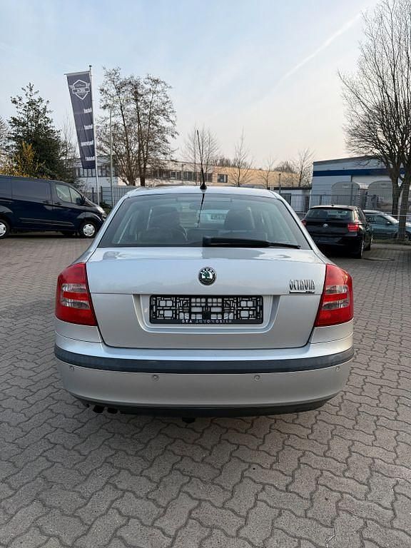 Gebraucht Skoda Octavia Elegance 150 PS (110 kW) 2005 Silber Limousine