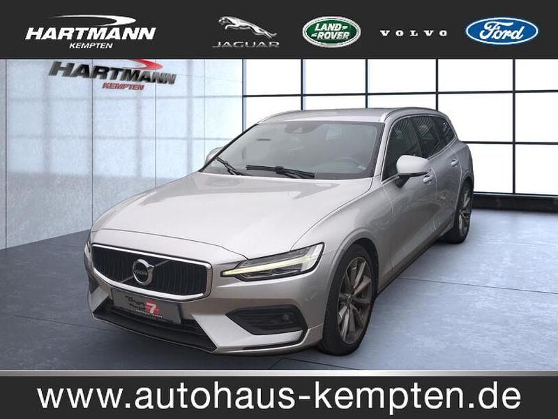 Silber Gebraucht 2018 Volvo V60 Momentum Kombi | 21.850 € (Superpreis) - Bild 1/4