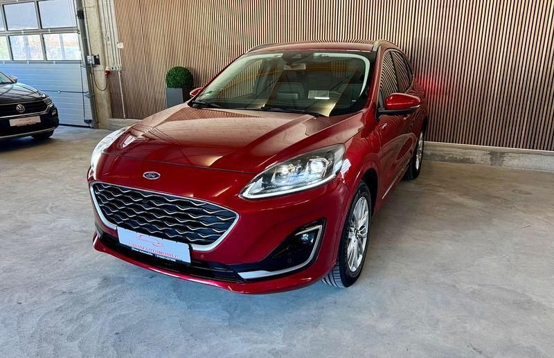 Gebraucht Ford Kuga Vignale 152 PS (111 kW) 2023 Lucidrot metallic SUV
