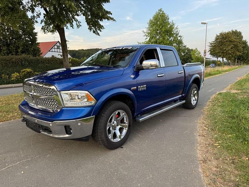 Blau Gebraucht 2015 Dodge Viper SUV | 22.950 € - Bild 1/4