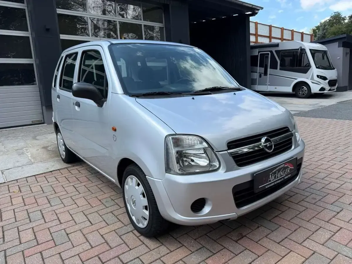 Gebraucht Opel Agila Basis 60 PS (44 kW) 2005 Silber Van / Kleinbus