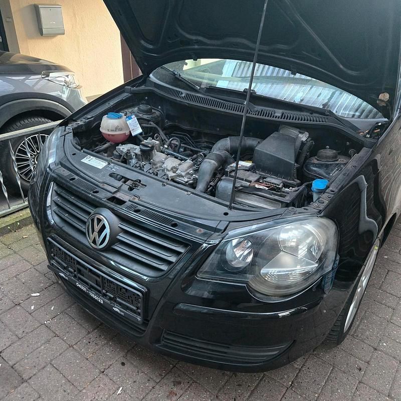 Second-hand VW Polo 80 CP (58 kW) 2009 Negru Hatchback