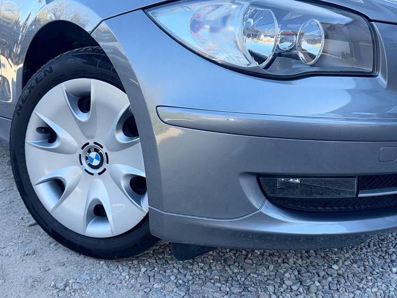 Gebraucht BMW 118 Advantage 143 PS (105 kW) 2010 Grau Kleinwagen