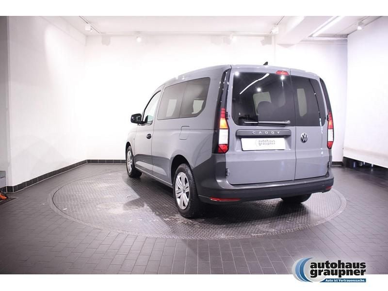 Second-hand VW Caddy Basis 102 CP (75 kW) 2021 Gri Monovolum