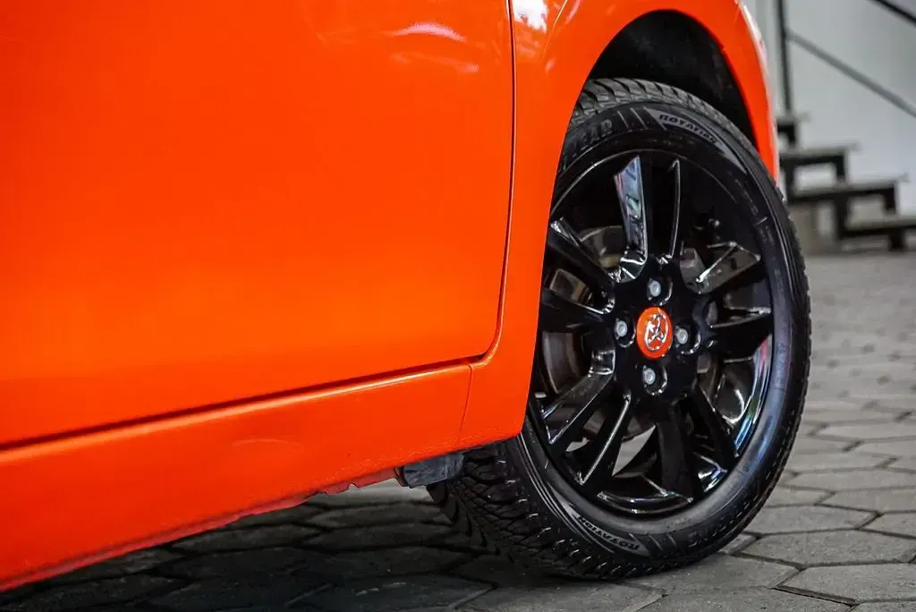 Brugt Toyota Aygo 69 HK (50 kW) 2015 Orange Hatchback