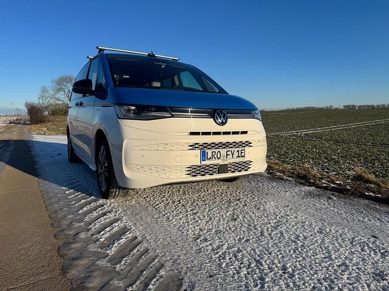 Gebraucht VW Multivan Style 218 PS (160 kW) 2022 Blau Van