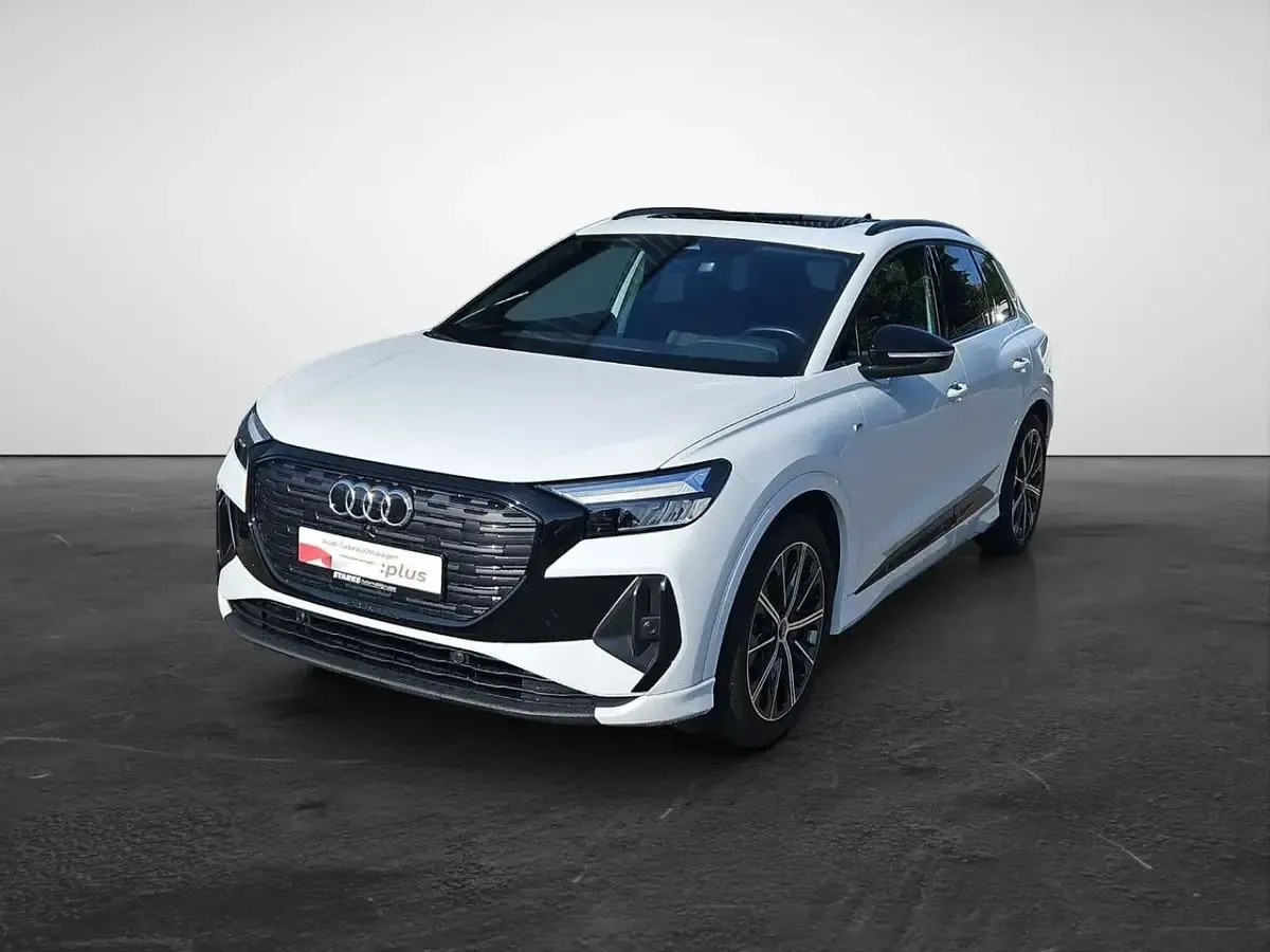 Gebraucht Audi Q4 e-tron S-Line 150 kW (204 PS) 2023 Gletscherweiß metallic SUV