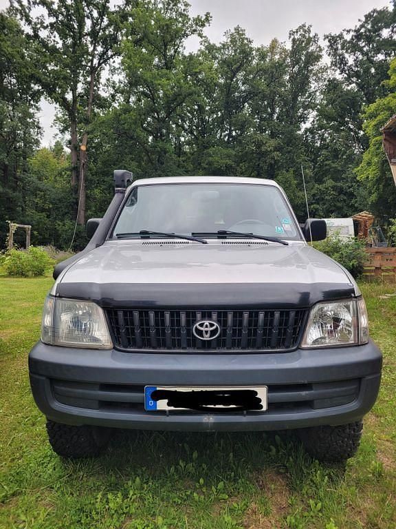 Beige Gebraucht 2002 Toyota Land Cruiser SUV | 14.900 € (Teuer) - Bild 1/4