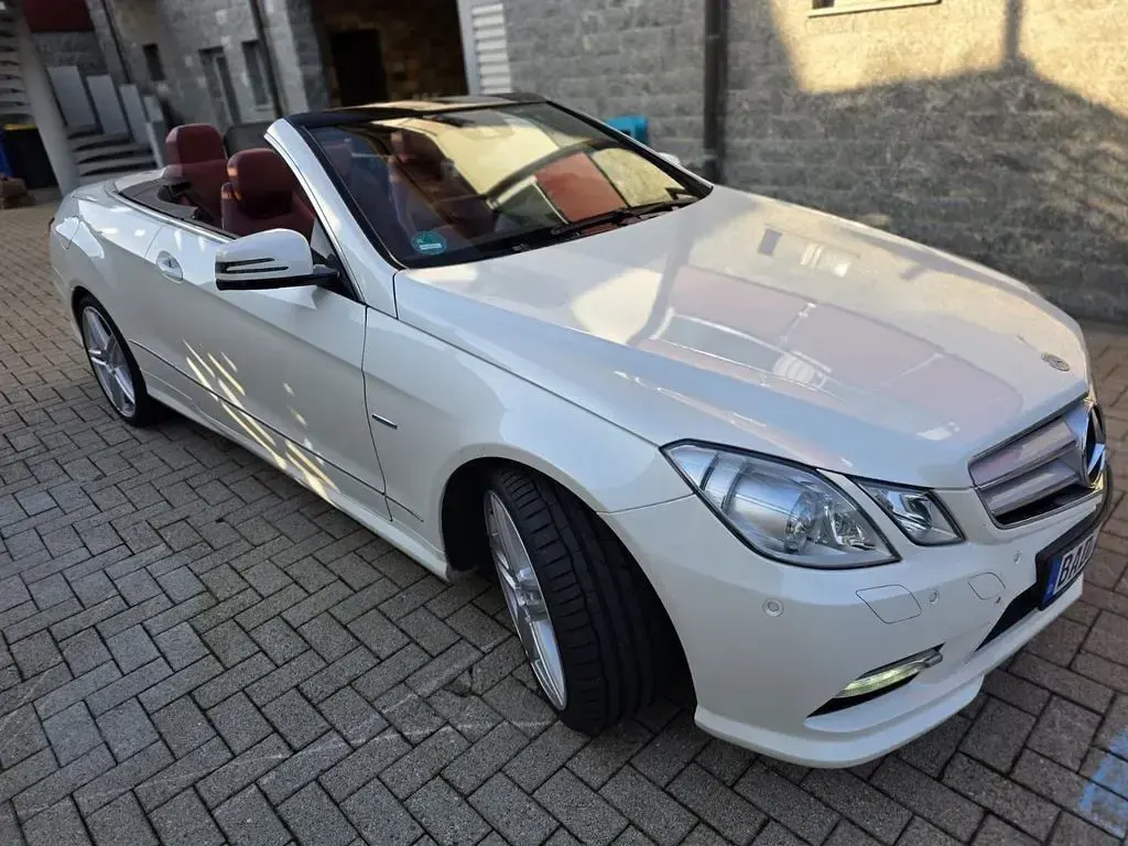 Gebraucht Mercedes E300 Elegance 252 PS (185 kW) 2012 Weiß Cabrio