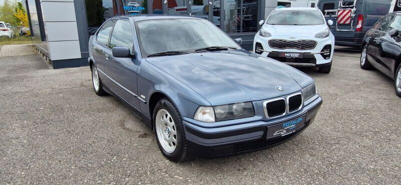 Blau Gebraucht 1998 BMW 316 Compact Comfort Edition Kleinwagen | 4.700 € (Teuer) - Bild 1/4