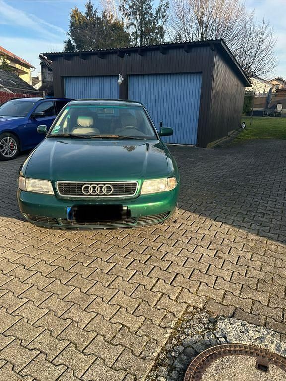 Usata Audi A4 101 CV (74 kW) 1996 Verde Berlina