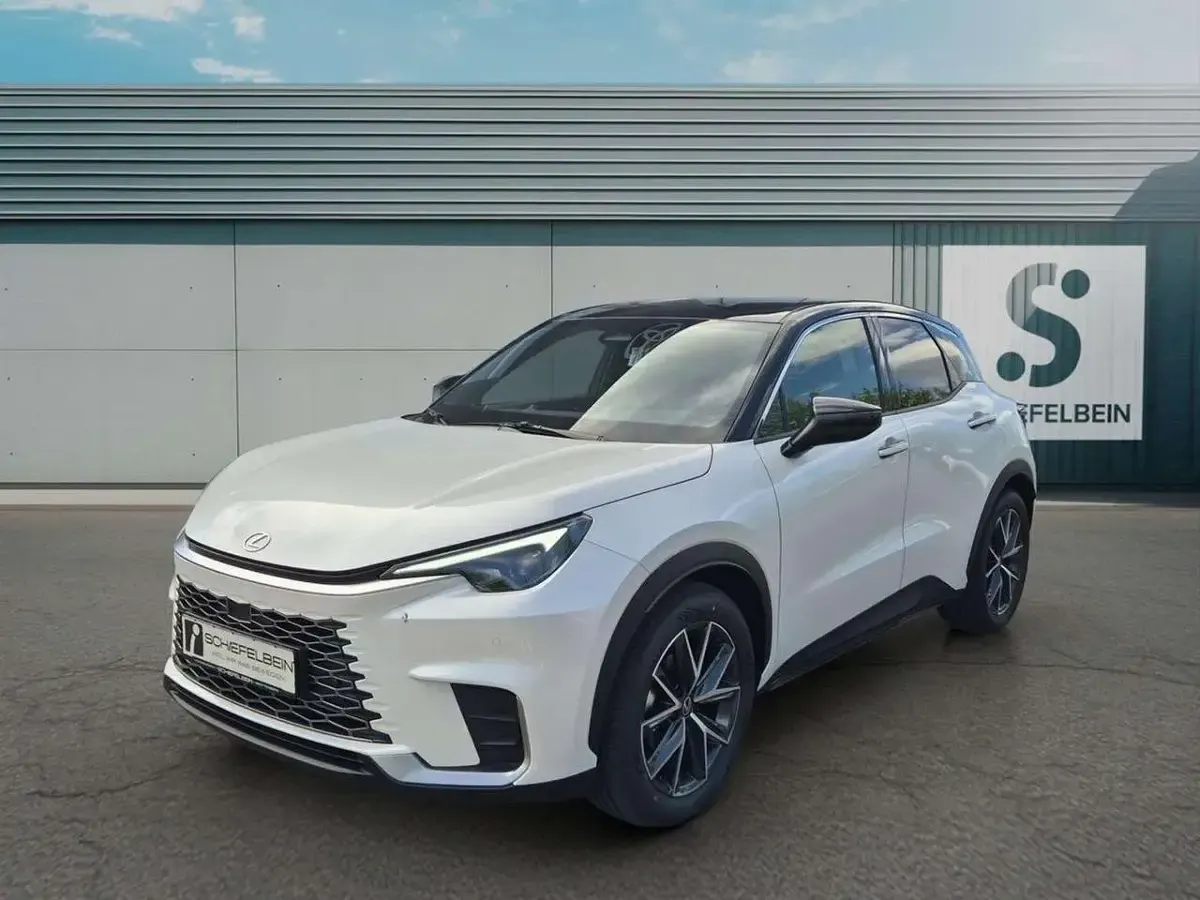 Neu Lexus LBX 136 PS (100 kW) 2026 Manhattangrau SUV