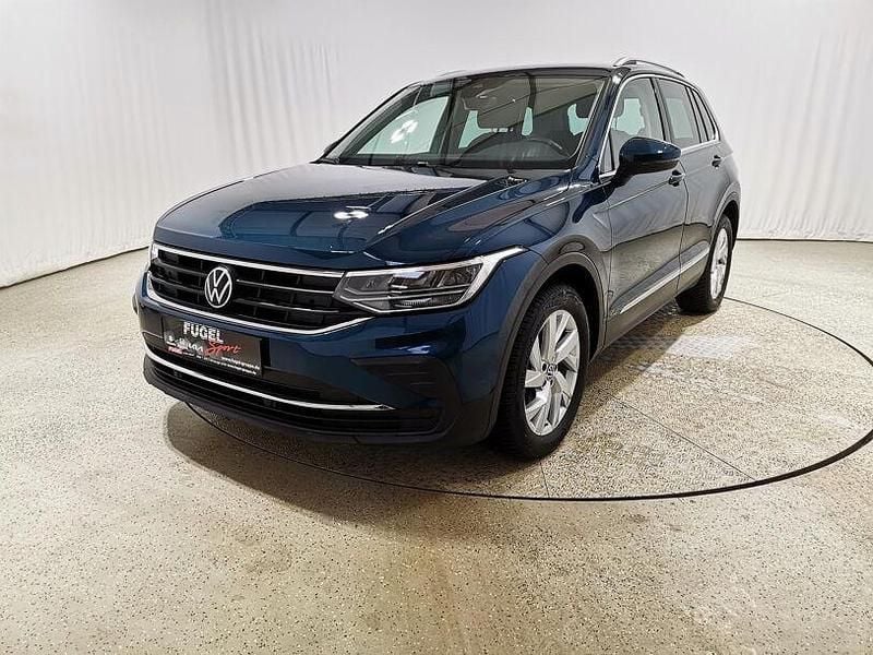 Gebraucht VW Tiguan Move 150 PS (110 kW) 2023 Nightshade blue metallic SUV